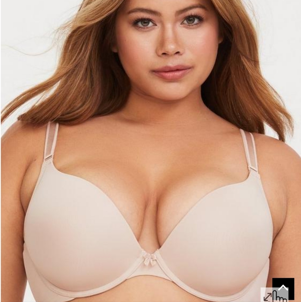 Torrid Plunge Push-Up Smooth 360° Back Smoothin Bra